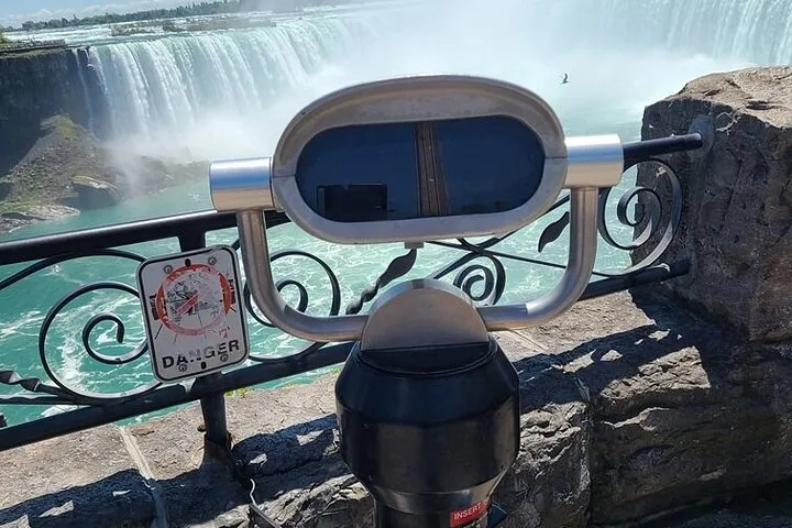 Nonstop coach from Ripley's, 8:00 AM on a Niagara Falls tour from Toronto, Ontario