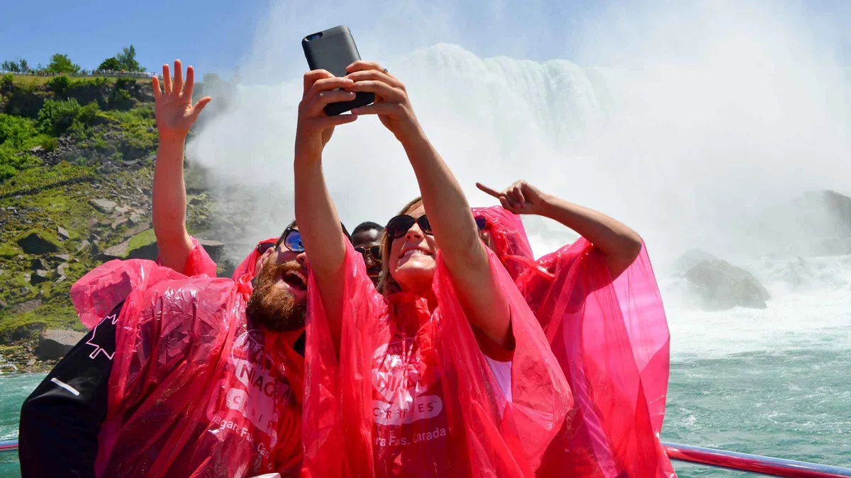 Falls plus Niagara-on-the-Lake on a Niagara Falls tour from Toronto, Ontario