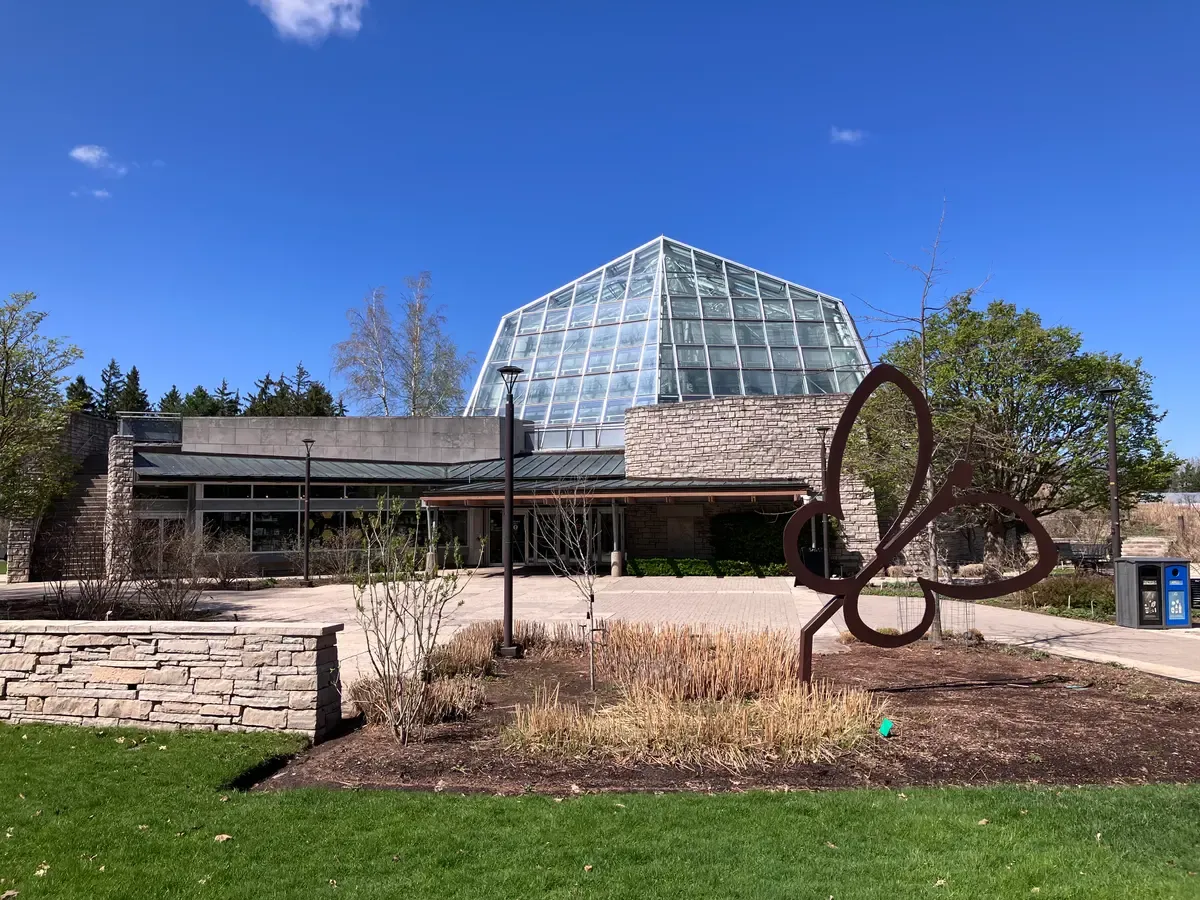 The Niagara Parks Butterfly Conservatory on a Niagara Falls tour from Toronto